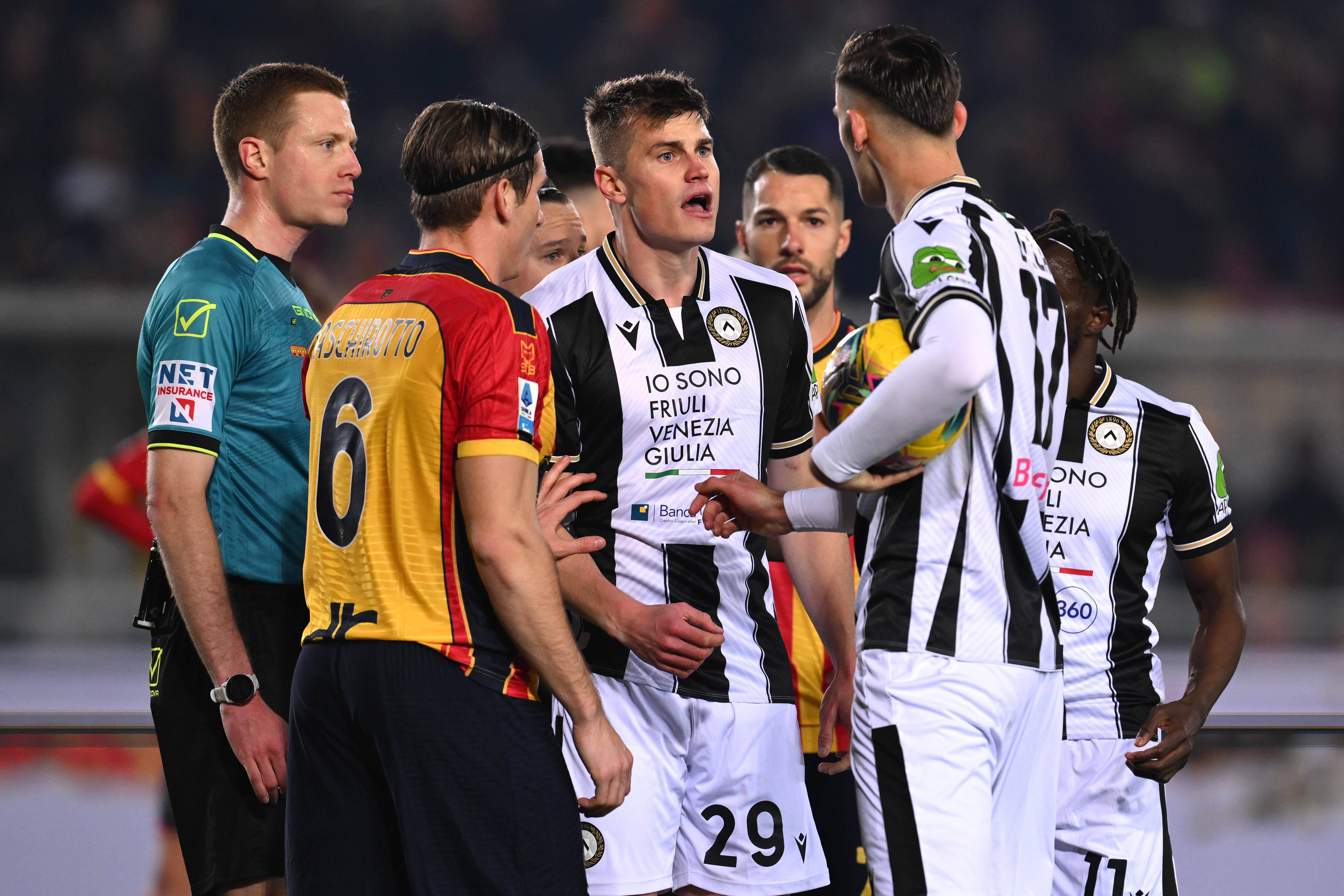 博洛尼亚球员表现出色,帮助球队获胜的是谁